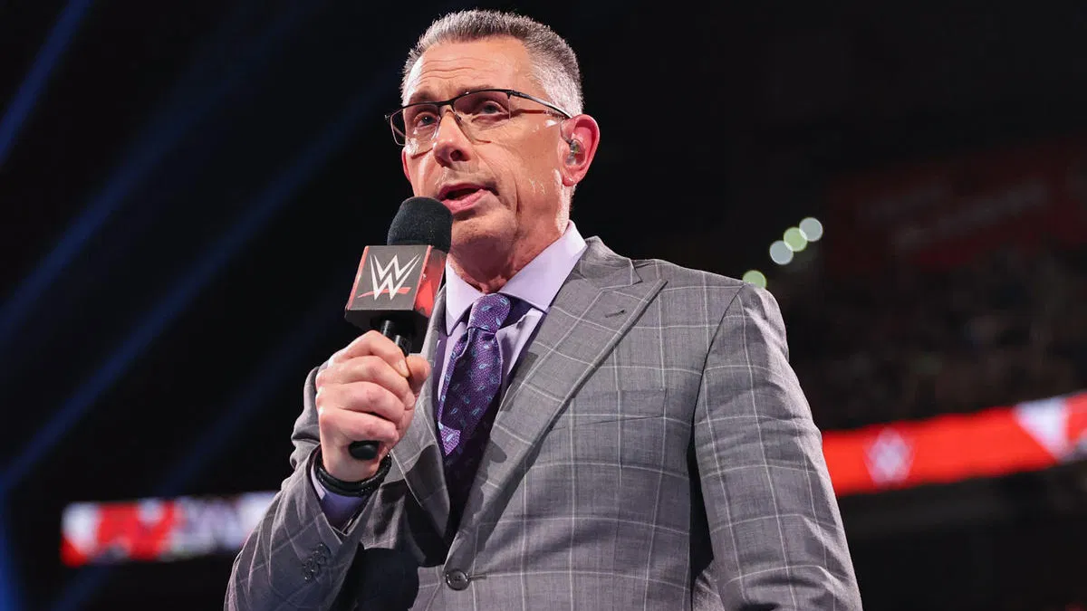 Michael Cole