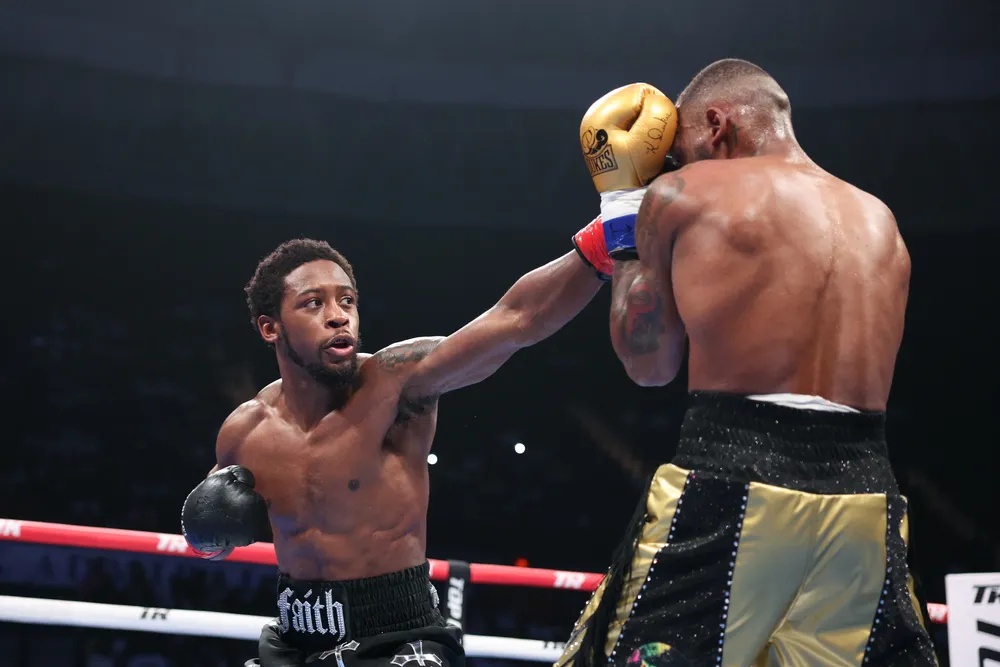 Keyshawn_Vs_Albright_Fight_Night_Action_01
