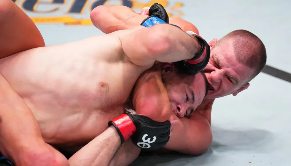 Grant Dawson vence por puntos a Damir Ismagulov en Las Vegas