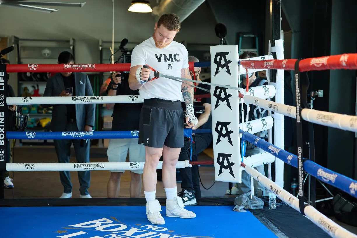 0007_Canelo Alvarez media workout