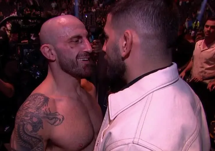 Careo de Topuria y Volkanovski Eres muy bajito, chico1