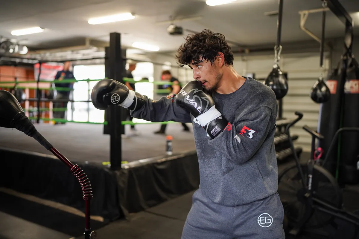 ElijahGarcíaEntrenamientosTGB Promociones(10)