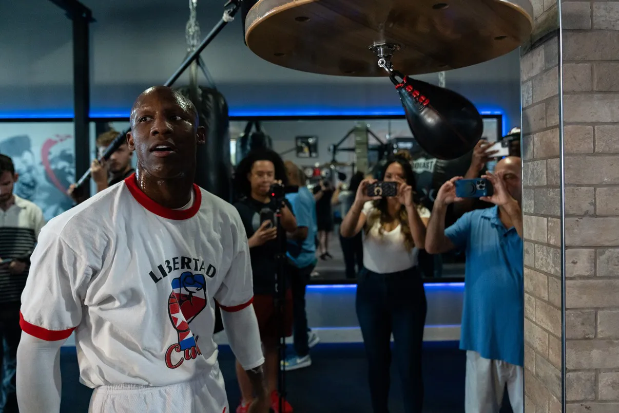 Yordenis Ugas and Mario Barrios Media Workout - 09.19.23_09_30_2023_Workout (6)