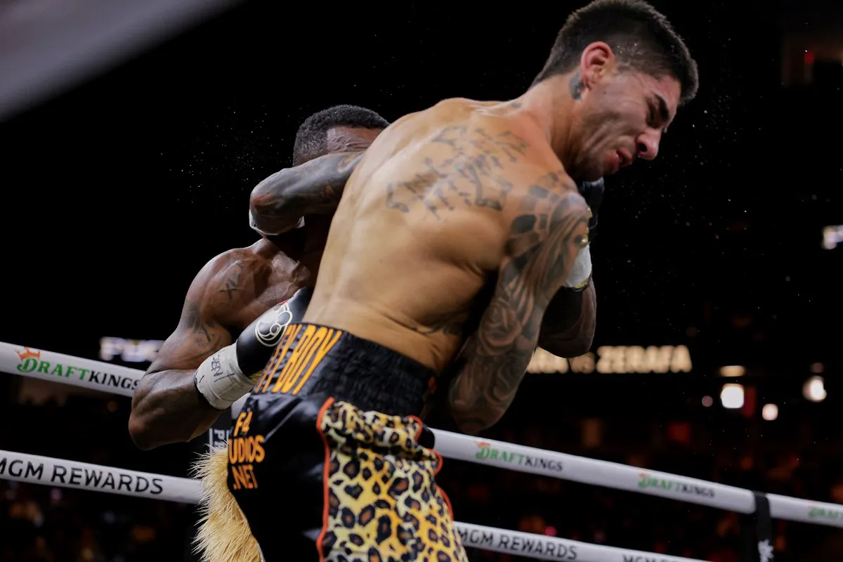 Erislandy Lara vs Michael Zerafa_03_30_2024_Fight (3)