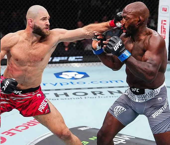 UFC 320 Jiří Procházka noqueó a Khalil Rountree tras impresionante remontada en Las Vegas