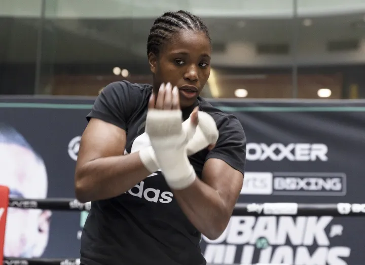 Caroline Dubois Boxxer
