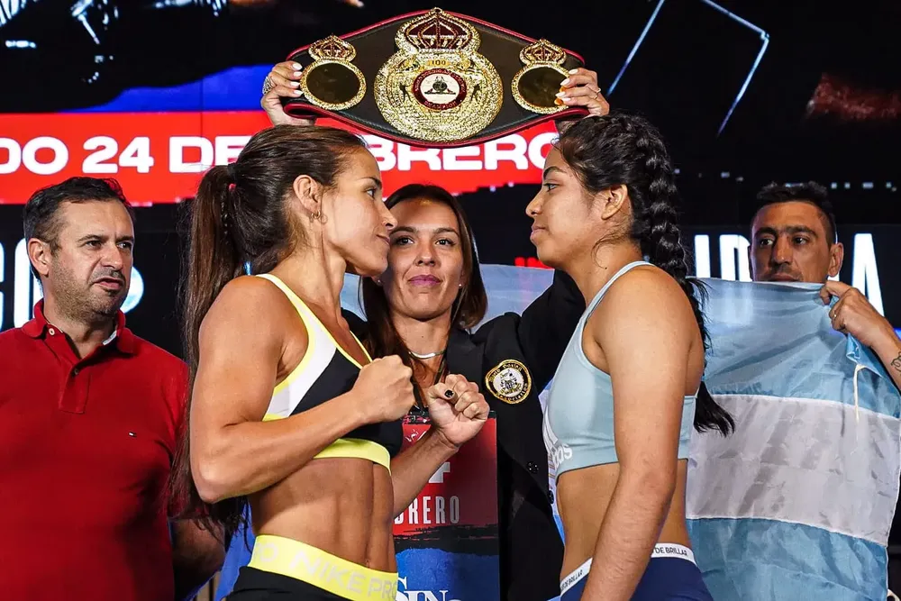 Clara Lescurta vs Regina Chavez