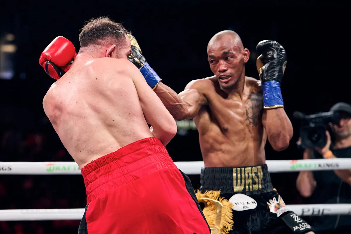 Alberto Puello vs Sandor Martin_03_01_2025_Fight (7)