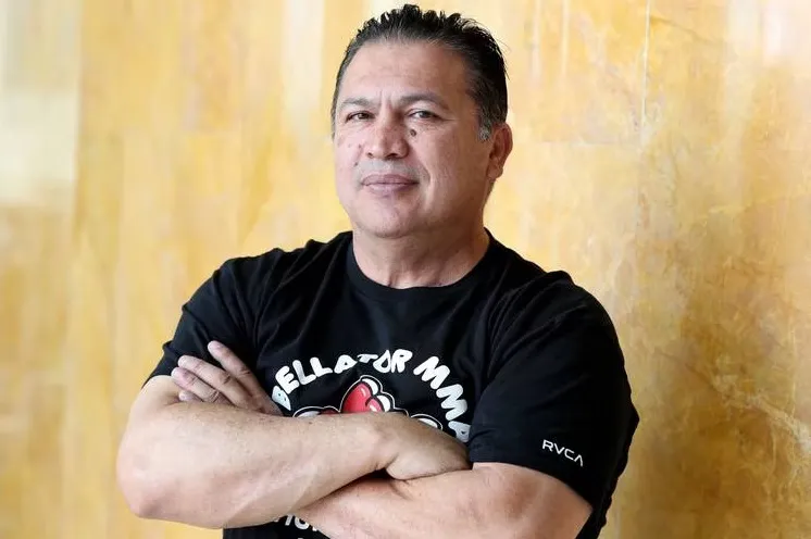 Javier Méndez señala el estúpido error de Brandon Moreno