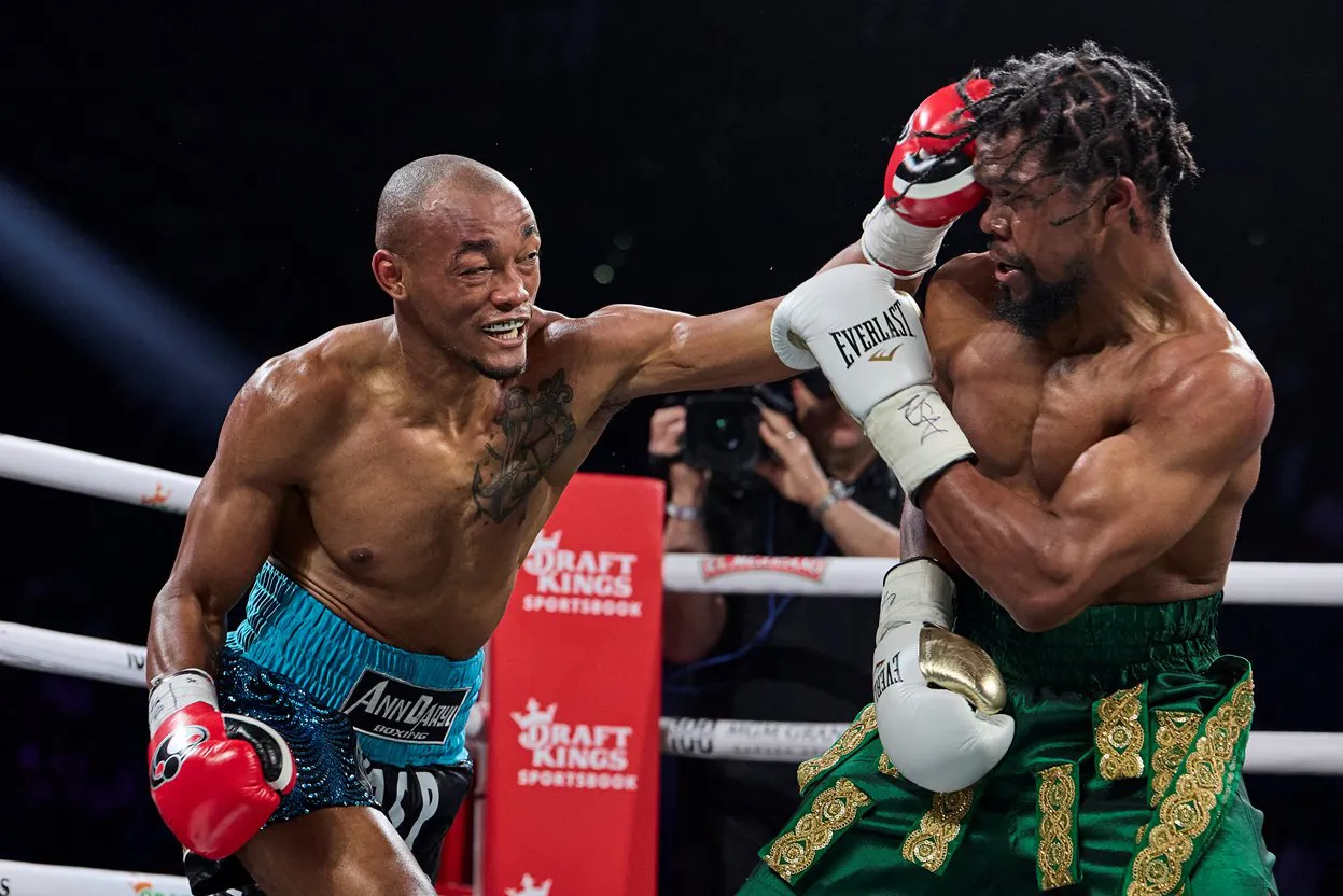 Gary Antuanne Russell vs Alberto Puello_06_15_2024_Fight (2)