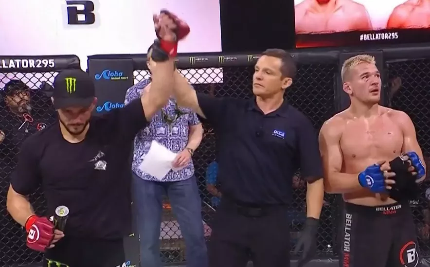 Aaron Pico obtuvo DU sobre James Gonzalez en Hawaii