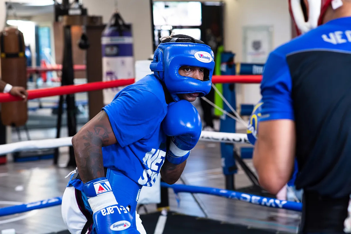 Erislandy Lara Camp Visit - 08.17.24_09_14_2024_Training camp (4)