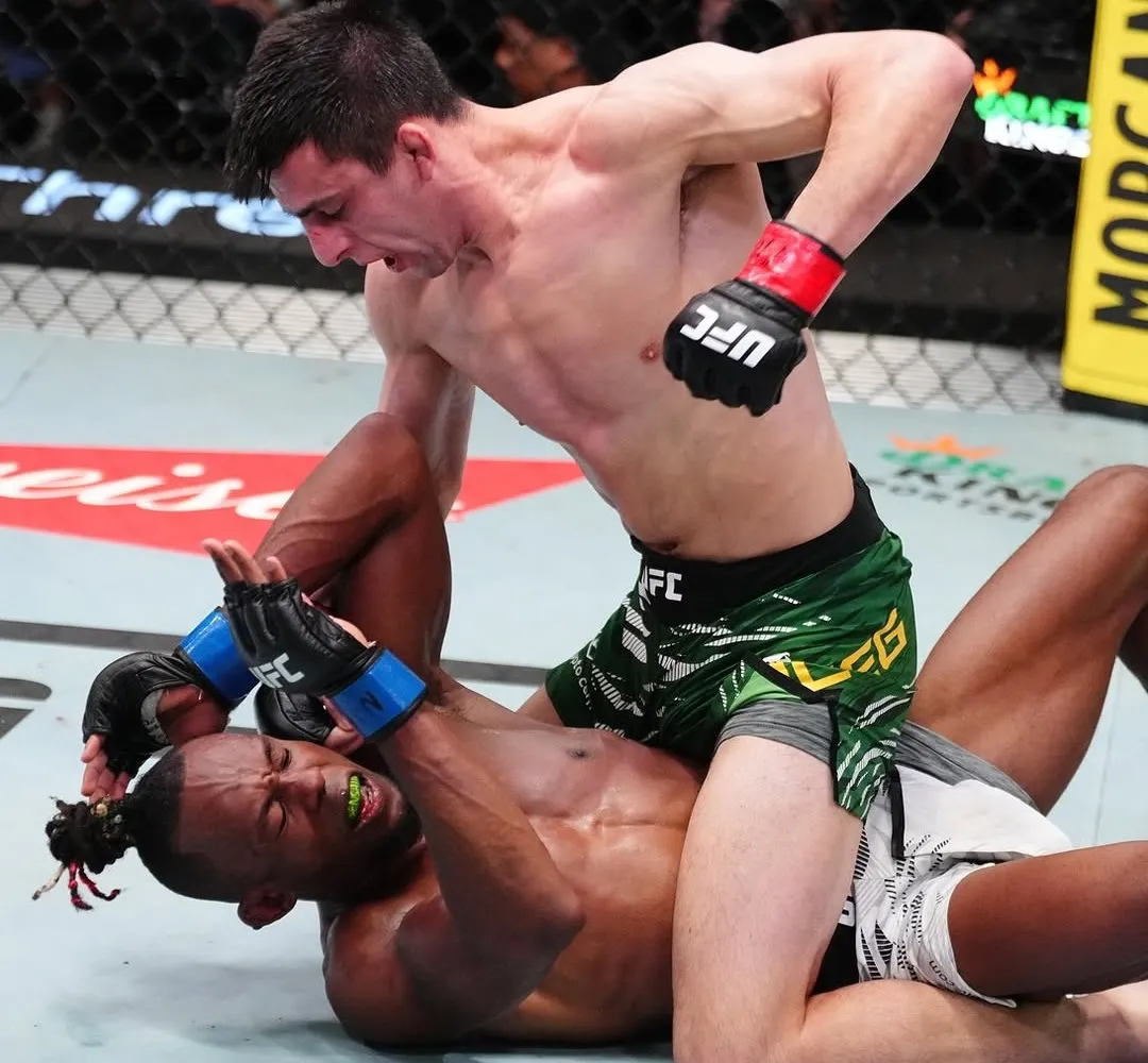 Steve Erceg vuelve al triunfo tras DU sobre Ode Osbourne en UFC Vegas 109