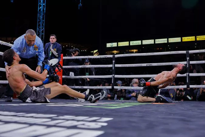 0071_Sebastian Fundora vs Brian Mendoza