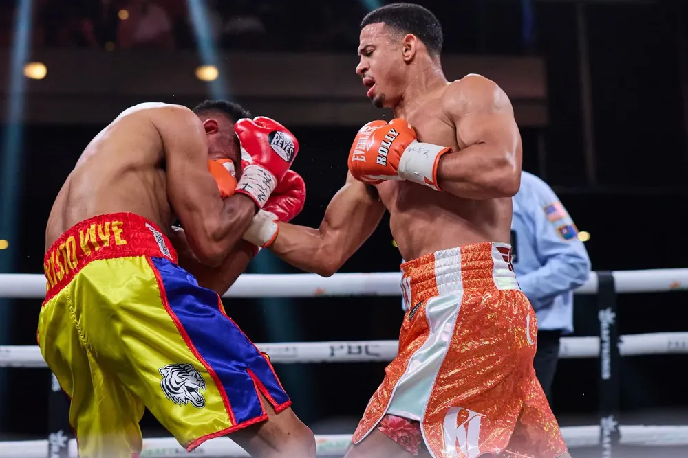 Rolando Romero vs Ismael Barroso (17)