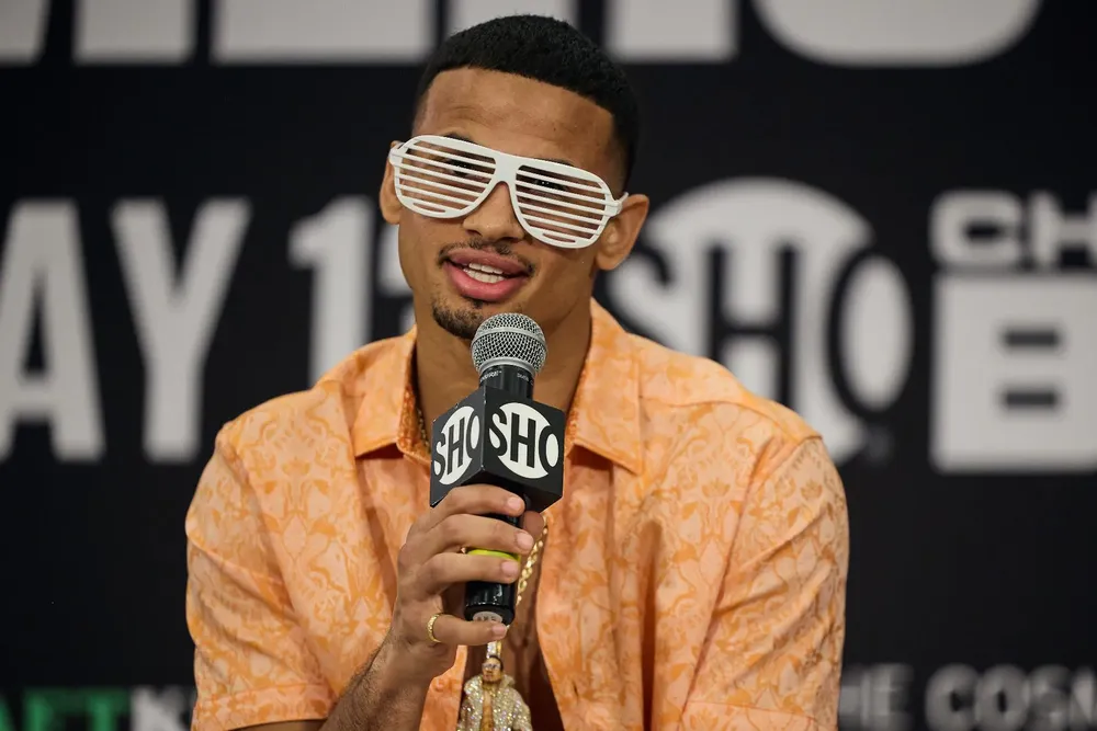 Rolando Romero and Ismael Barroso (11)