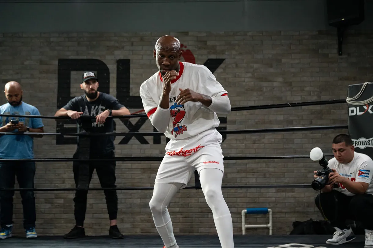 Yordenis Ugas and Mario Barrios Media Workout - 09.19.23_09_30_2023_Workout (5)