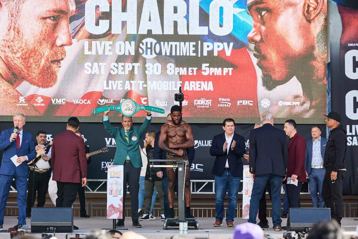 0034_Canelo vs Charlo Weigh-ins
