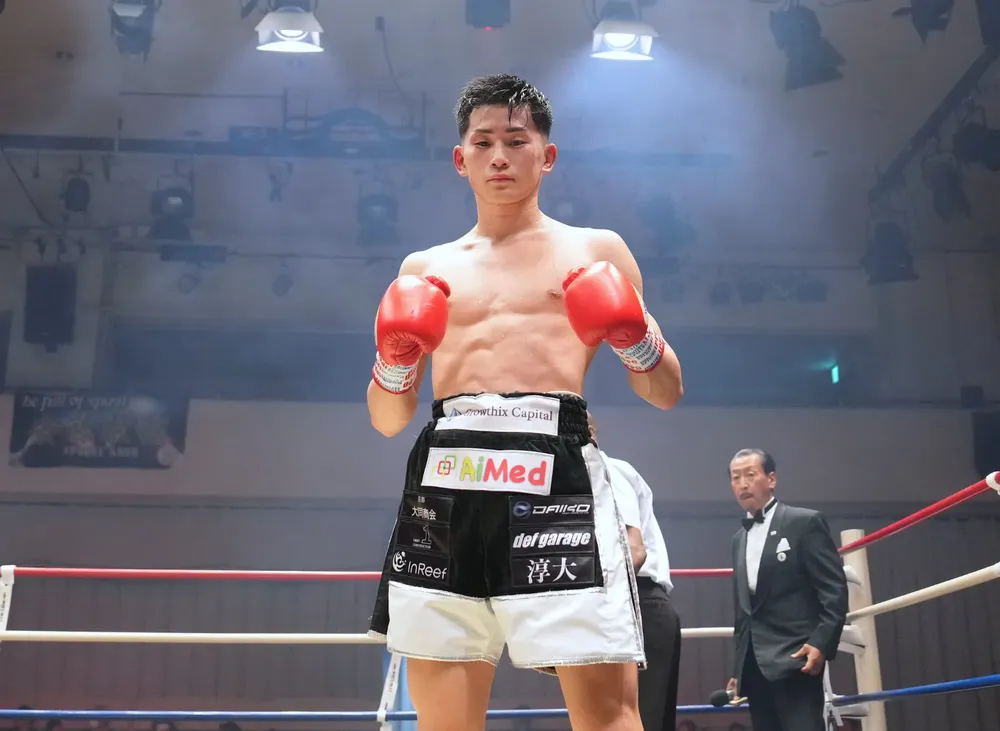 Junya Shimada  UD8R  Claudevan Sese 3