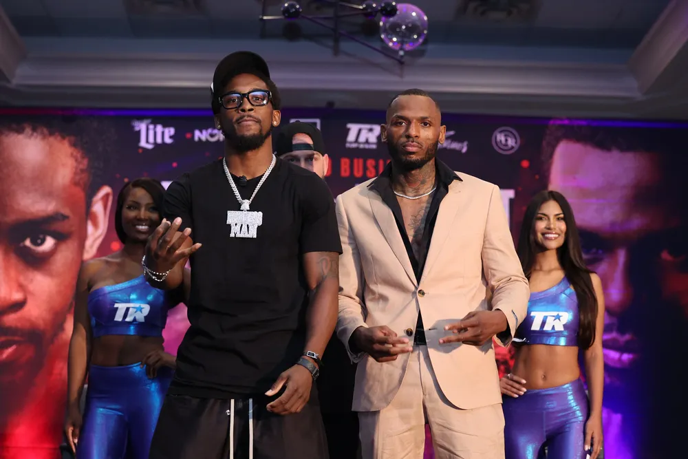 Keyshawn_vs_Albright_Faceoff_ 04