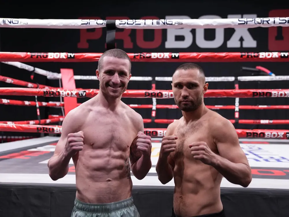 Robbie Davies Jr y Sergey Lipinets