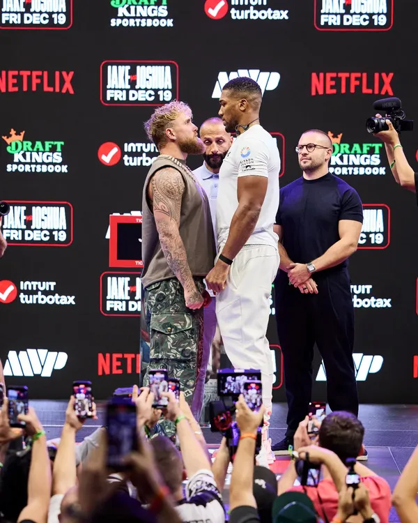 PaulJoshuaConferenciaMiamiEstherLinMVP (2)