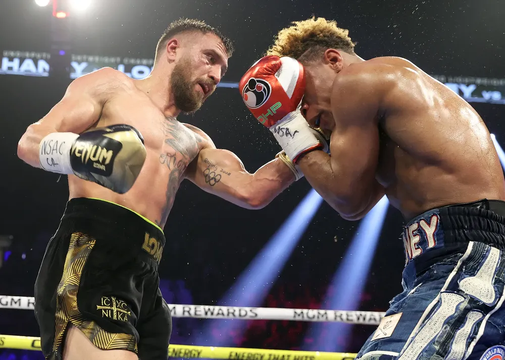 Devin Haney vs Vasiliy Lomachenko_action19