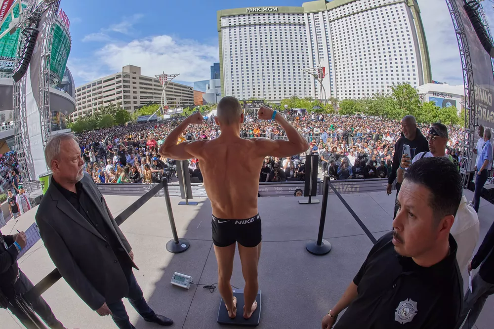0052_Davis vs Garcia Weigh-ins