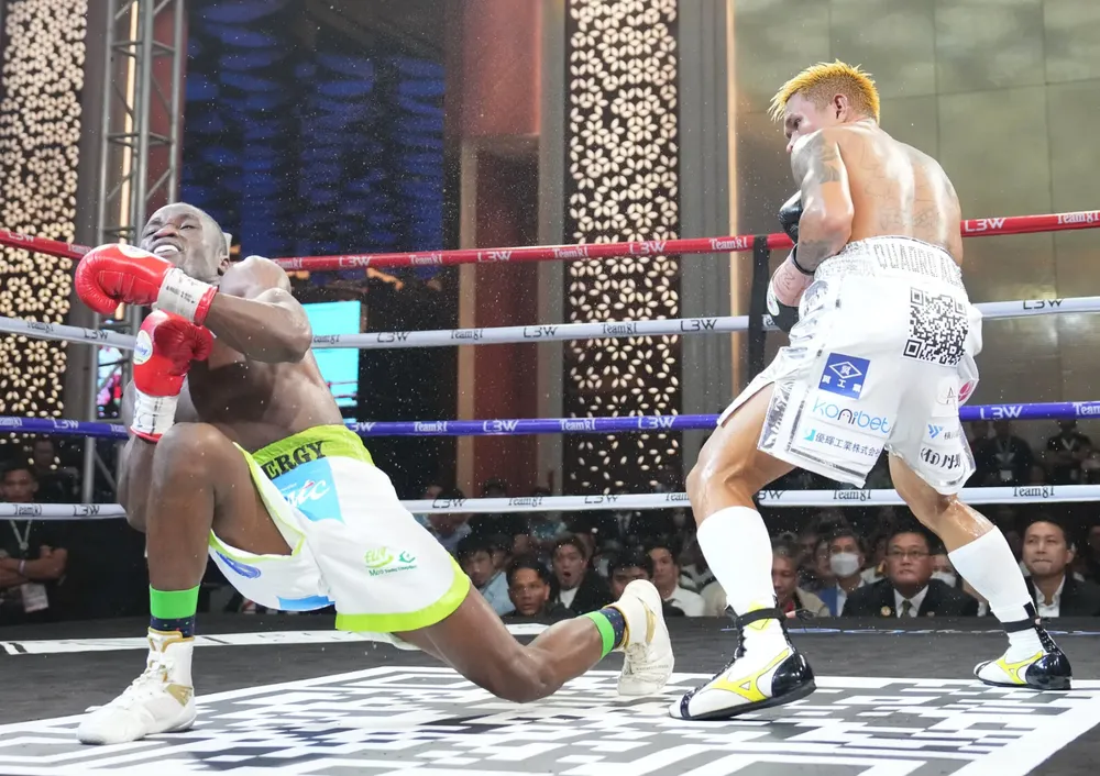 Casimero UD12R Nghitumbwa (6)