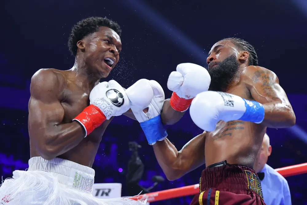 Abdullah_vs_Bell_Action_5