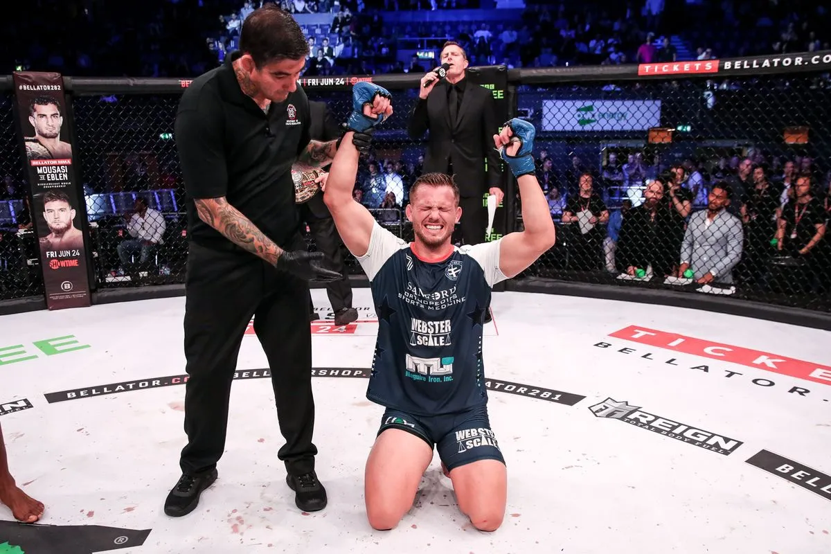 Logan Storley noquea a Brennan Ward en Dakota del Sur