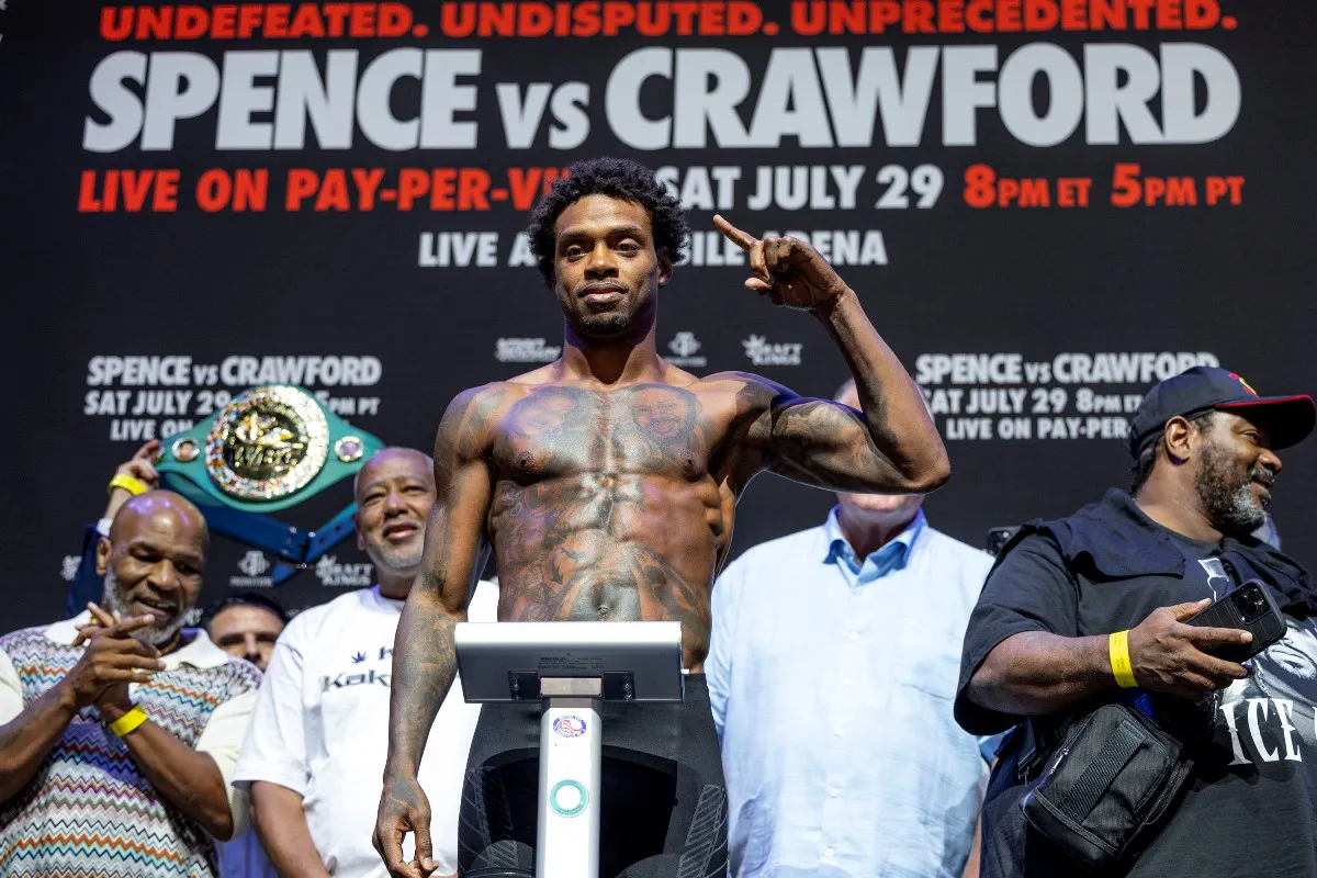 050_Spence_Crawford_Weigh-ins