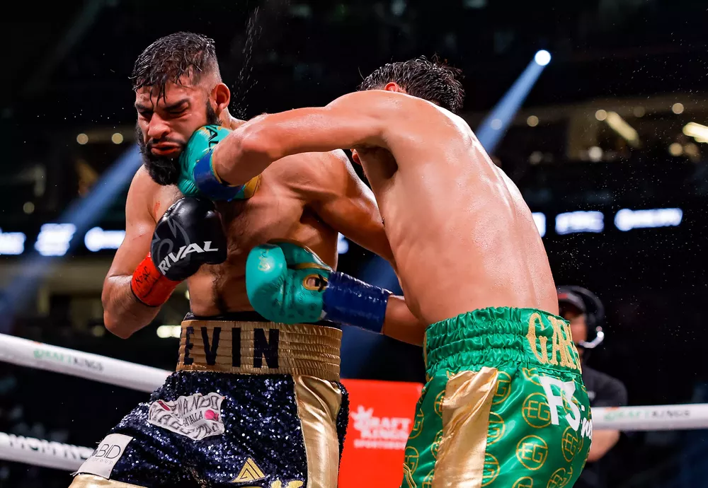 0021_Elijah Garcia vs Kevin Salgado