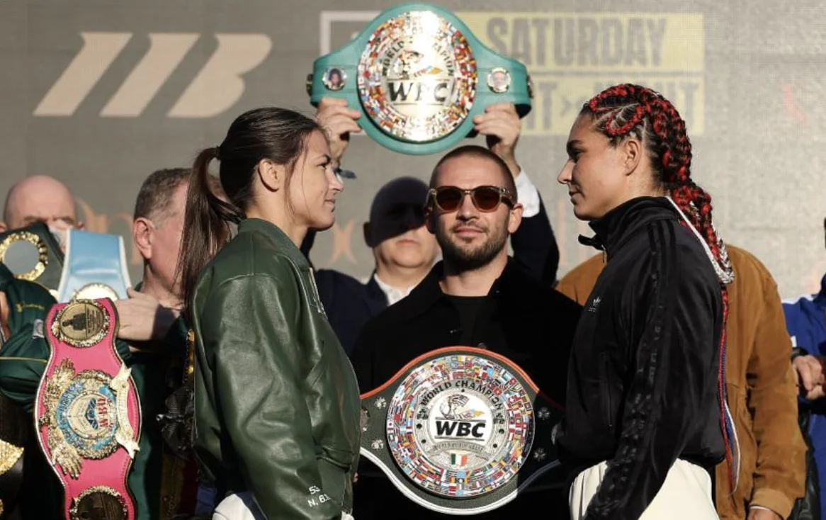 Katie Taylor y Floria Pili