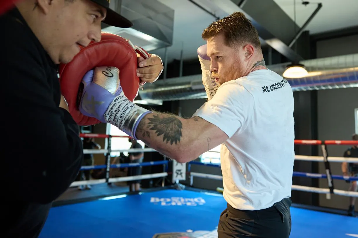 0017_Canelo Alvarez media workout